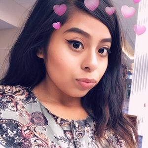 Meet your Posher, Vivian